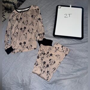 Ellie Sue Bamboo PJs 2T gender neutral. Mikey and Friends